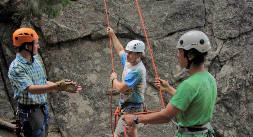 rock climbing camp for teens